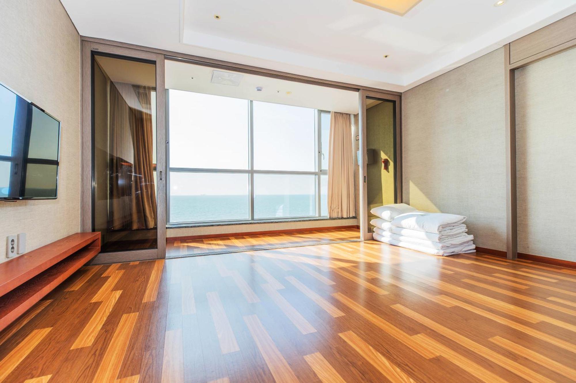 Hotel Solaire โพเรียง ภายนอก รูปภาพ