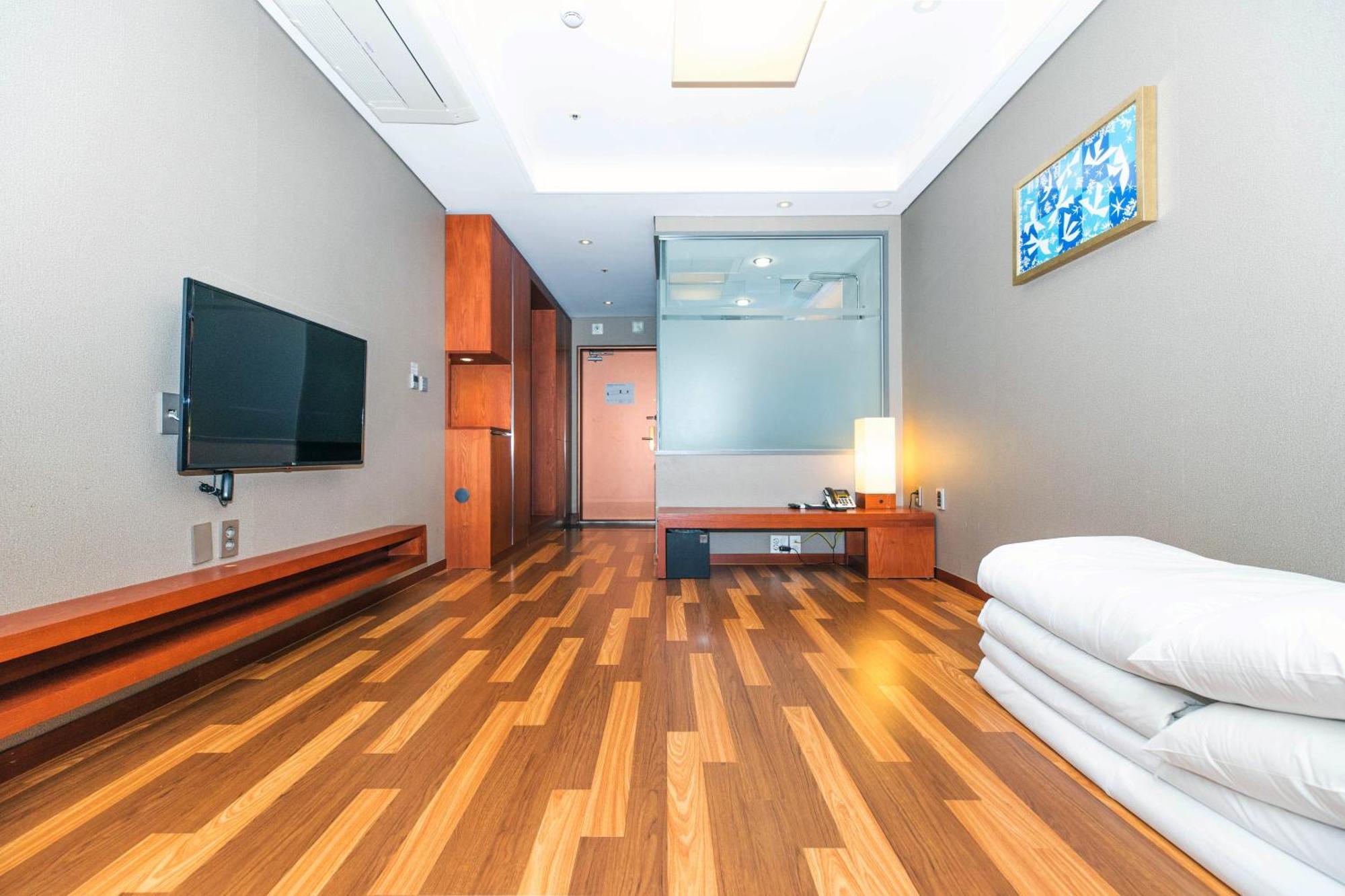 Hotel Solaire โพเรียง ภายนอก รูปภาพ