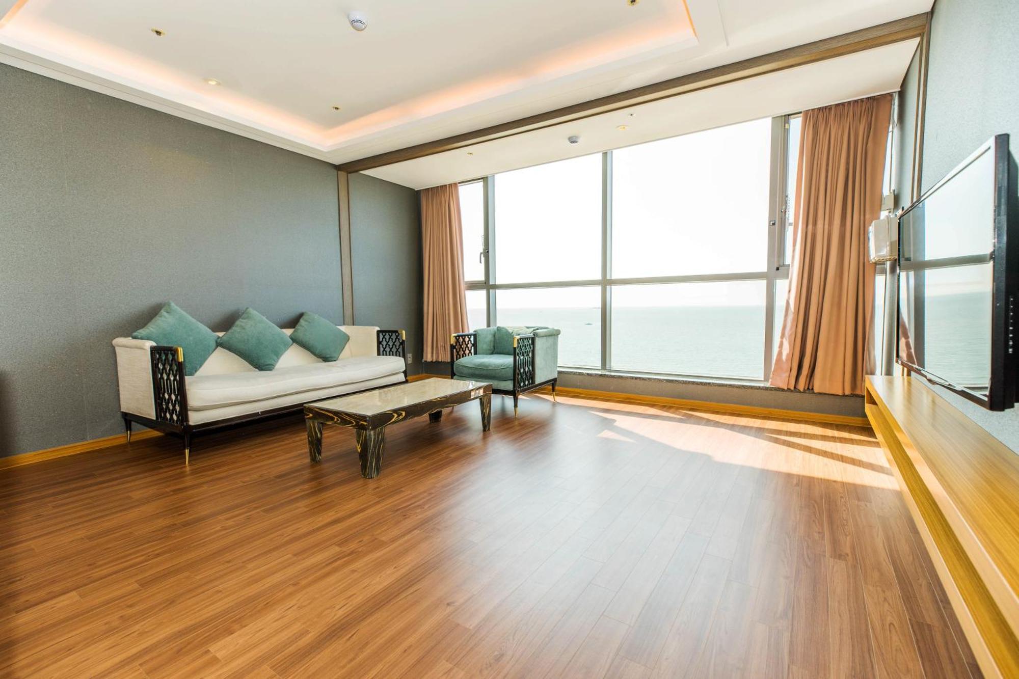 Hotel Solaire โพเรียง ภายนอก รูปภาพ
